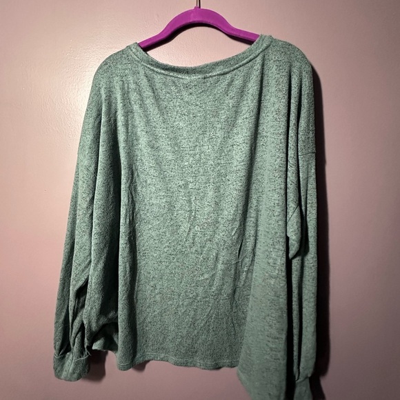 Women's Gray Long Sleeve Top - Picture 3 of 3